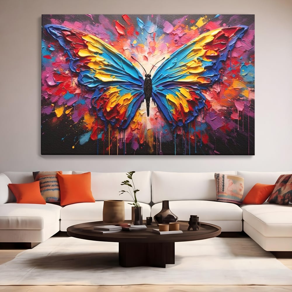 Tablou canvas cu pictura cu fluture colorat, fara rama, pe sasiu de lemn, pe perete intr-un living